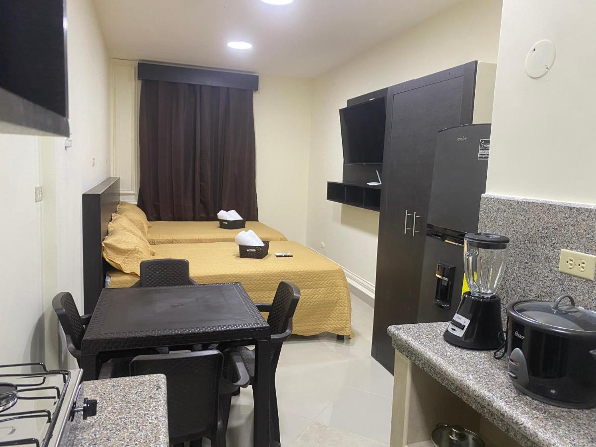 White House Apartment Гуаякуил Екстериор снимка